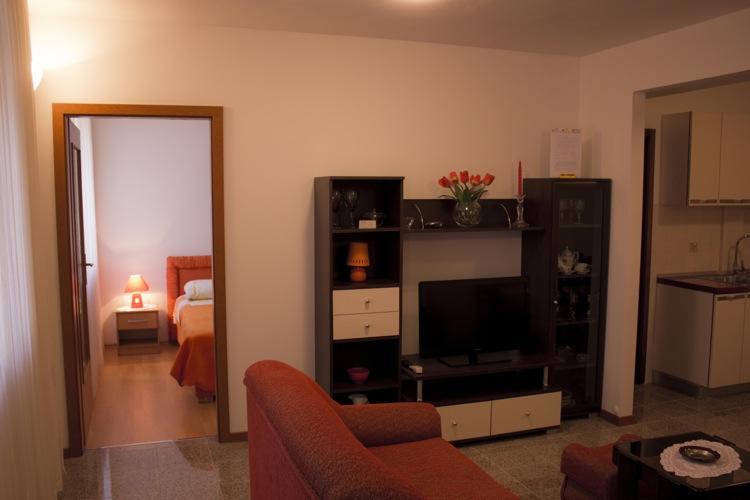 Apartment And Room Daria Vis Island Exteriör bild